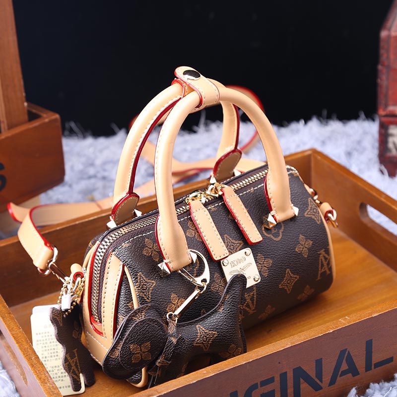 fashion boston wide shoulder strap high quality leather handbags
