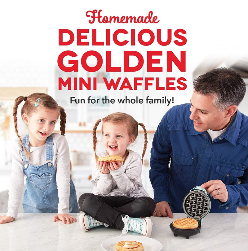 dash mini waffle maker "silver".